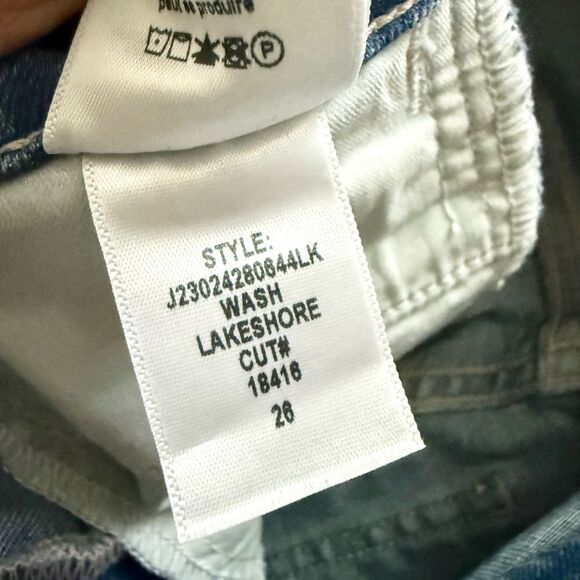 Veronica Beard Beverly High-Rise Flare Jeans in Lakeshore Light Wash - Size 26 - Picture 9 of 9